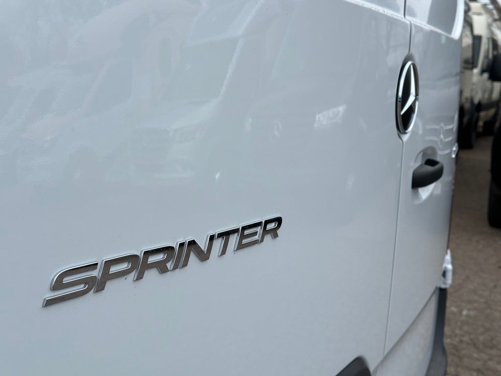 2024 Mercedes-Benz Sprinter 2500 Cargo 170 WB Extended
